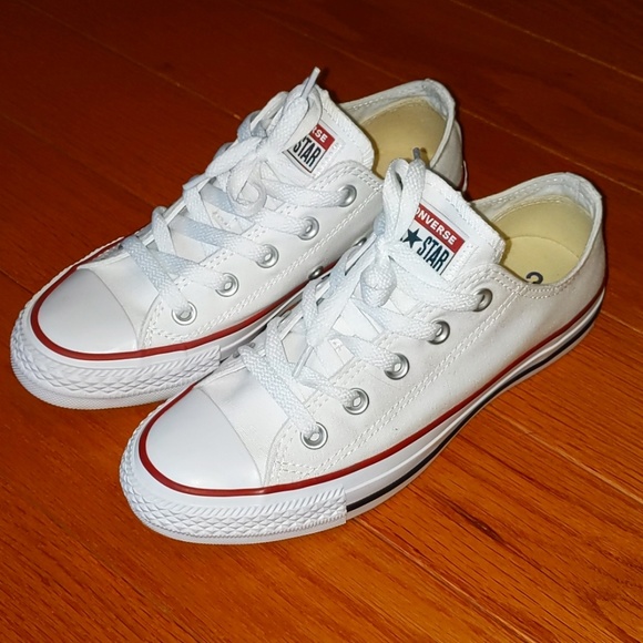 red stripe converse
